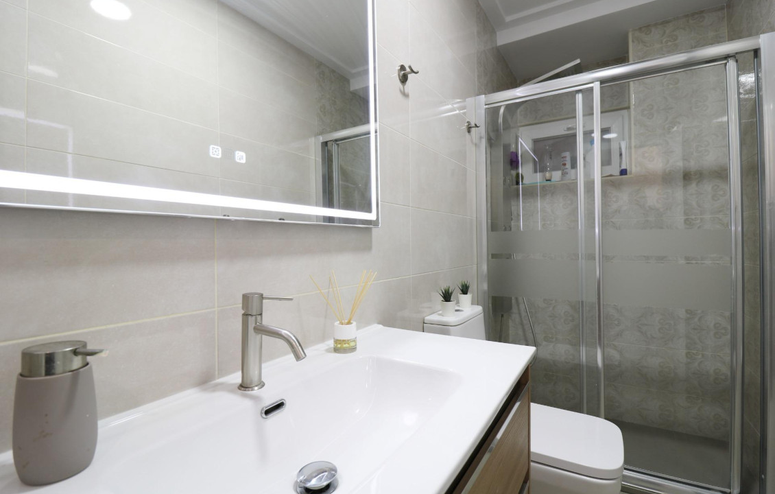 For Sale - Flat - Elche - Reina Victoria-Miguel Hernández