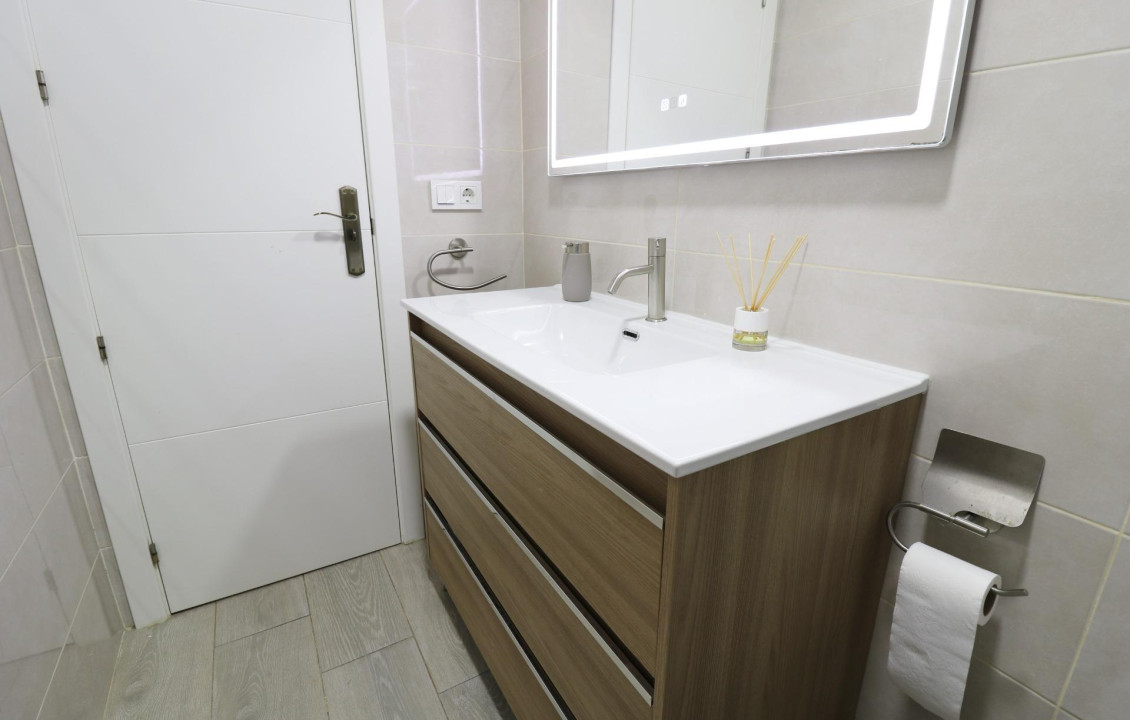 For Sale - Flat - Elche - Reina Victoria-Miguel Hernández