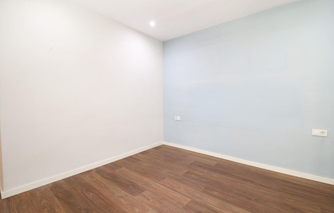 For Sale - Flat - Elche - Plaza Crevillente-Juzgados