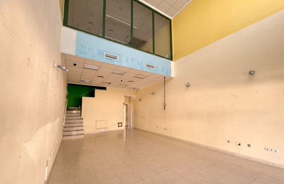 Long Rental Period - Commercial Unit - Ciudad Quesada