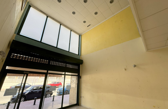 Long Rental Period - Commercial Unit - Ciudad Quesada