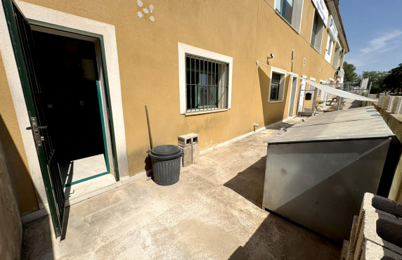 Long Rental Period - Commercial Unit - Ciudad Quesada