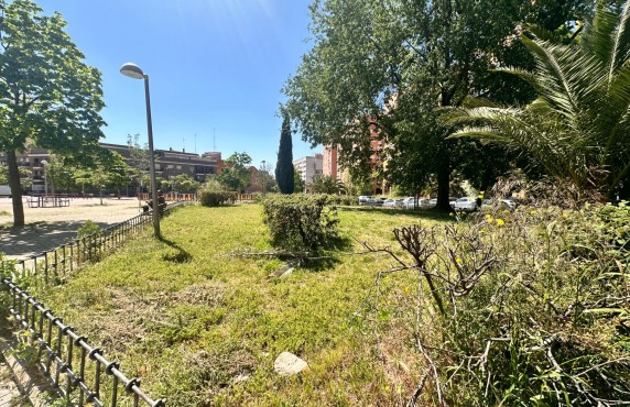 Venta - Fincas y solares - Madrid - Calle de la Filósofa Simone Weil