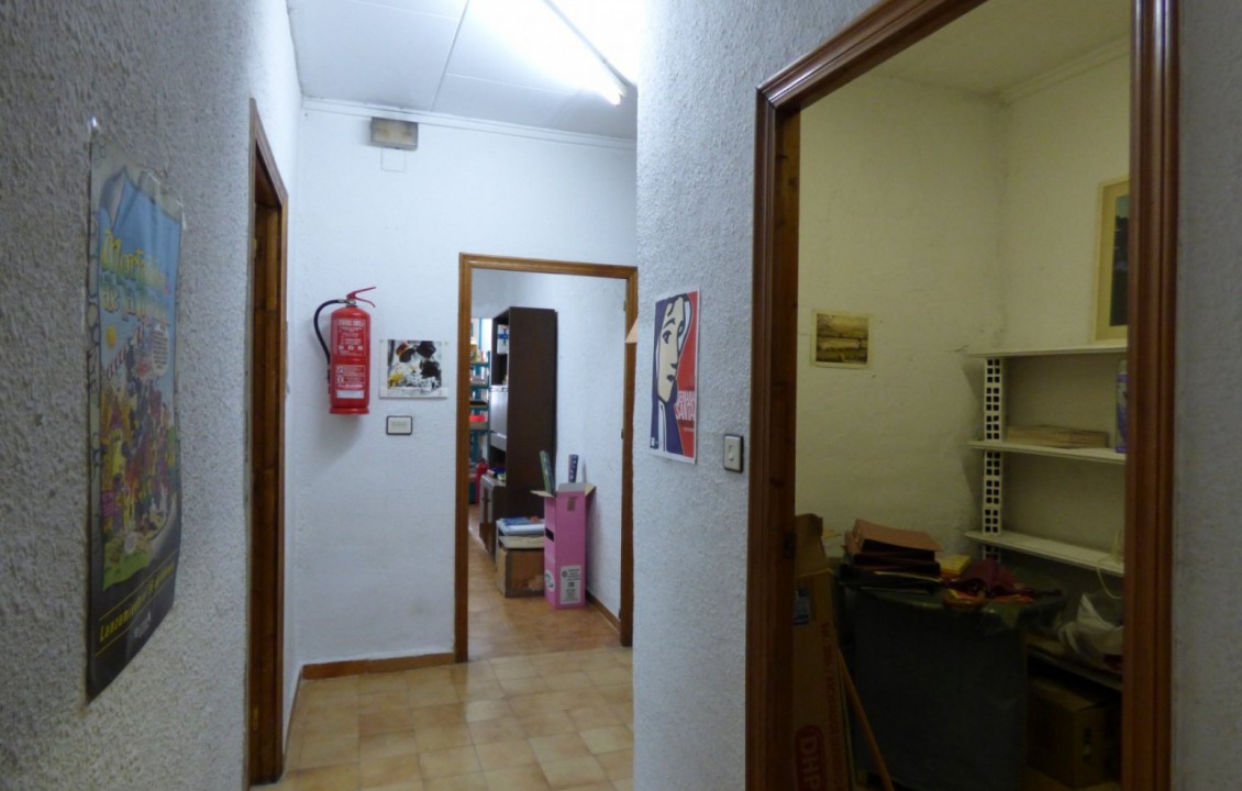 Long Rental Period - Locales - Torrent - Plaza sant jaume, 2