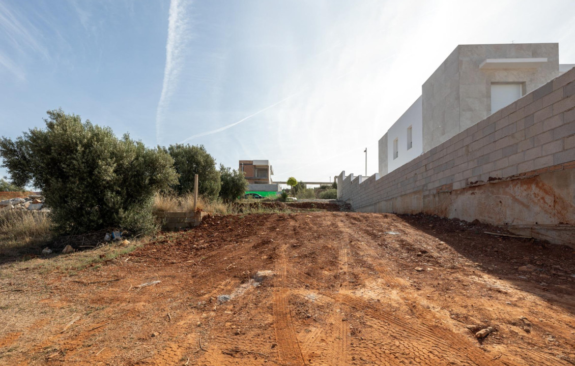 Venta - Fincas y solares - Huétor Vega - ISIDORO MOLINA NAVARRO